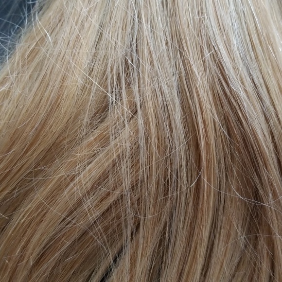 16 Inch 7 Piece Clip Set - Straight Hair - Picture 5 of 6